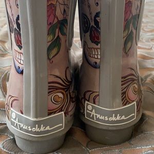 Anuschka rain boots - new never been worn. No tags